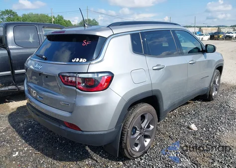 2022 Jeep Compass Latitude Lux from USA, damaged, VIN 3C4NJDFB3NT134515